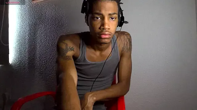 BlackBullTitus from StripChat