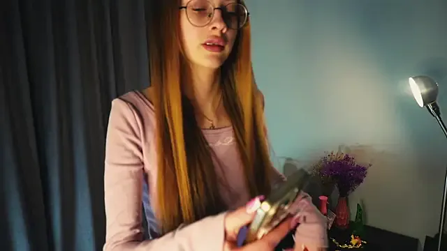 Girls: try live performances with matured performers, from dancing to quirks, in a variety of beautiful sex cams.