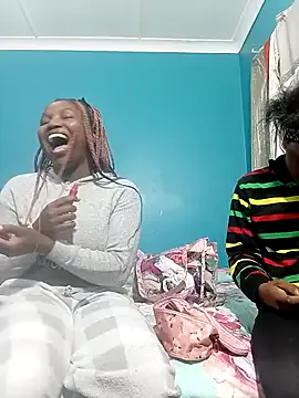 BlondieBitch from StripChat is Freechat