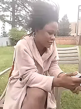 BlondieBitch from StripChat is Freechat