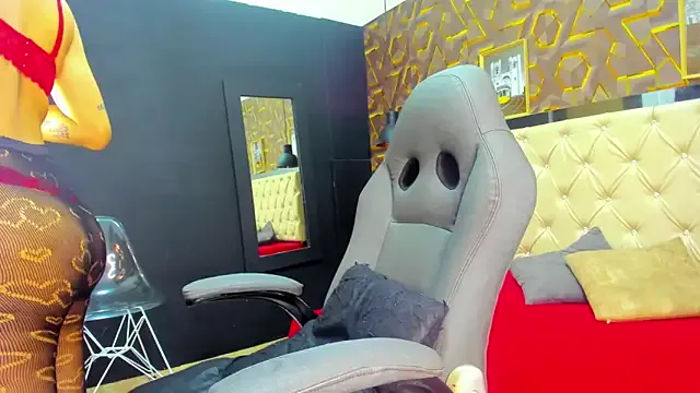 Girls: try live performances with matured performers, from dancing to quirks, in a variety of beautiful sex cams.