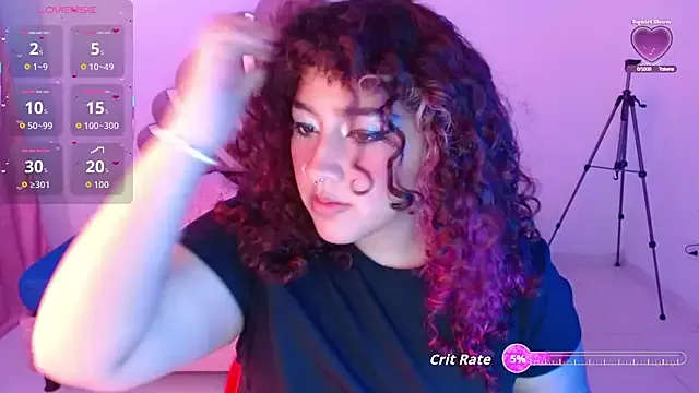 BlueeVelvet from StripChat is Freechat