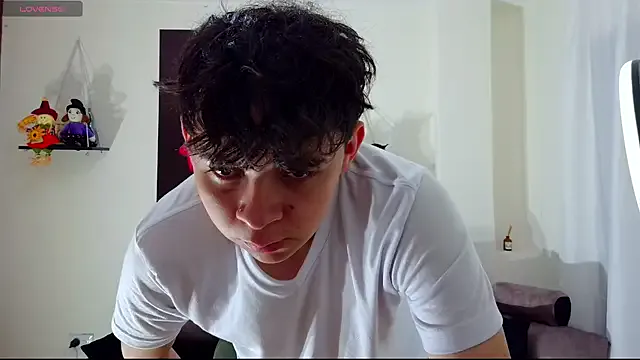 Girls: try live performances with matured performers, from dancing to quirks, in a variety of beautiful sex cams.