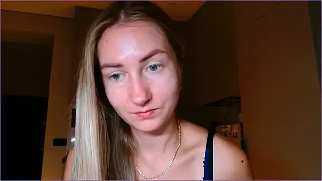 BluueSilk from StripChat is Freechat