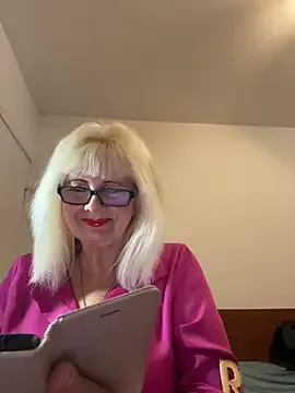 BoloshkaBlonda from StripChat is Freechat