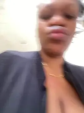 Boneca25 from StripChat is Freechat