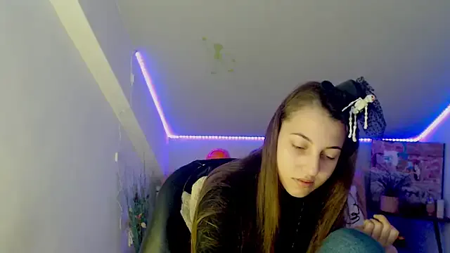 BonniePearson from StripChat is Freechat