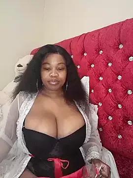 BoobQueenxx from StripChat