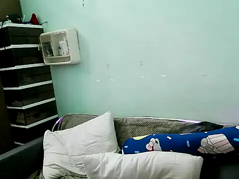 Boyhigh1997 from StripChat