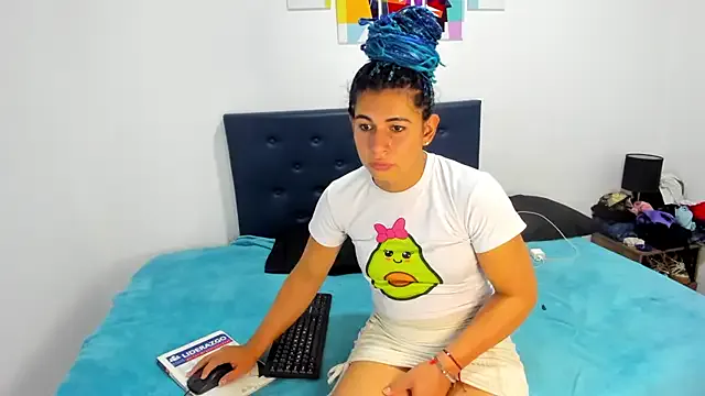 Girls: try live performances with matured performers, from dancing to quirks, in a variety of beautiful sex cams.