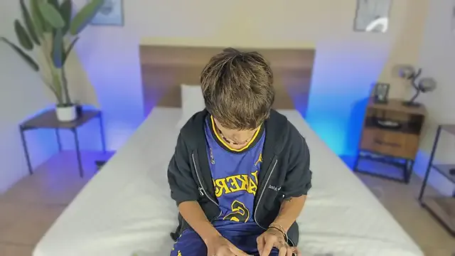 Brian-Ausslos from StripChat is Freechat