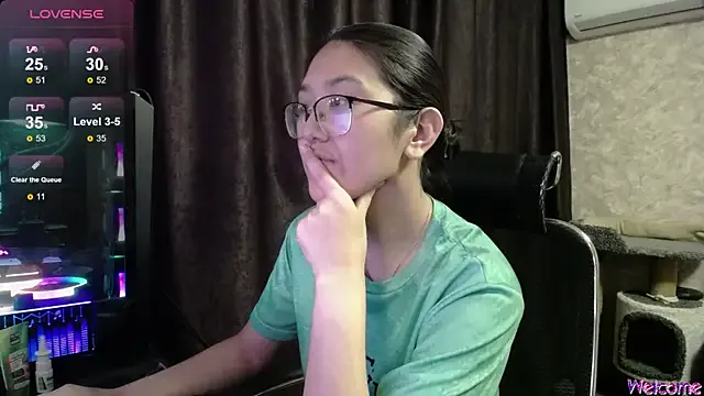 Girls: try live performances with matured performers, from dancing to quirks, in a variety of beautiful sex cams.