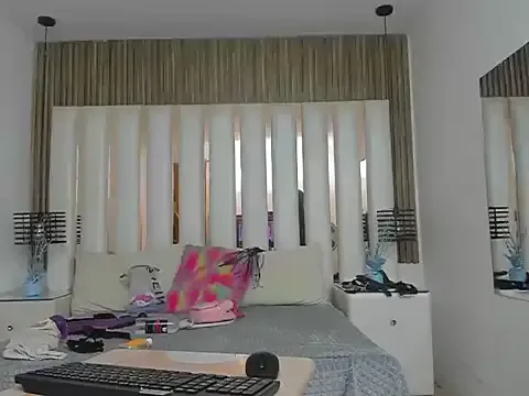 BritanyANDruby from StripChat is Freechat