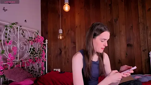 Girls: try live performances with matured performers, from dancing to quirks, in a variety of beautiful sex cams.