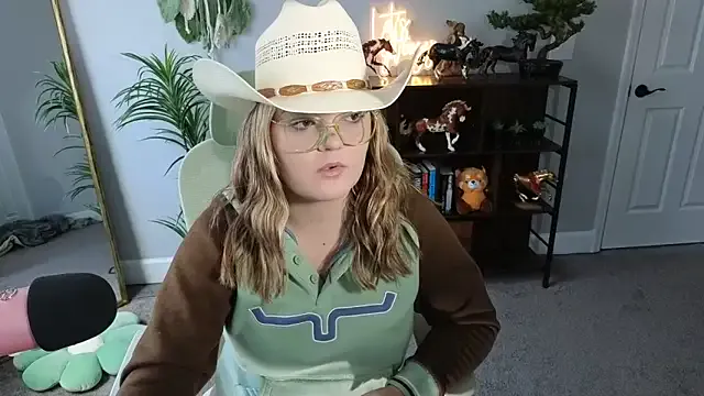 Brivana from StripChat is Freechat