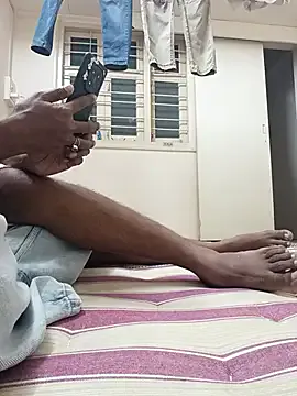 Brown_Desires from StripChat is Freechat