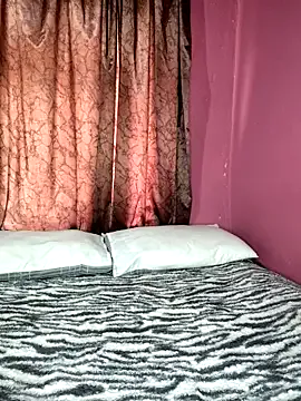 BrownRoxxane6 from StripChat is Freechat