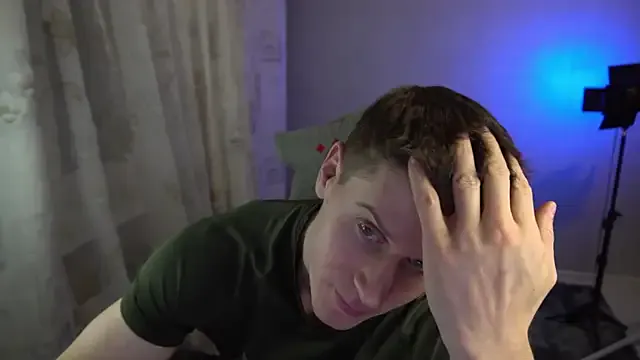 Bruno_Banani from StripChat is Freechat