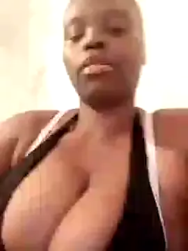 BustyWendy from StripChat