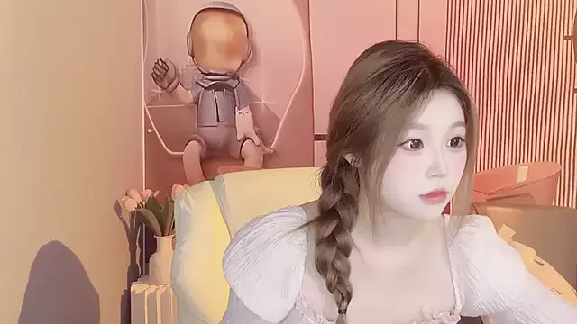 CAICAI_BABY from StripChat