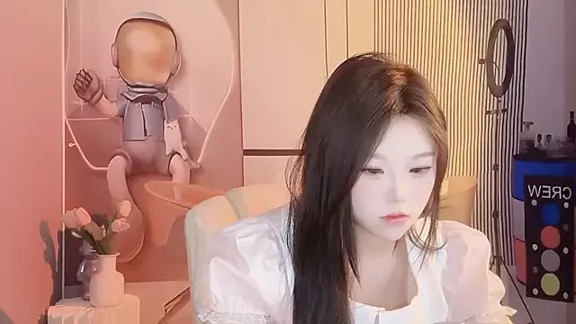 CAICAI_BABY from StripChat