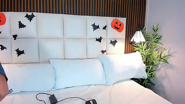 CailynBrowm from StripChat is Freechat