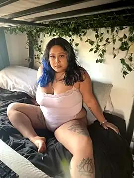 CaliBabyxx from StripChat is Freechat