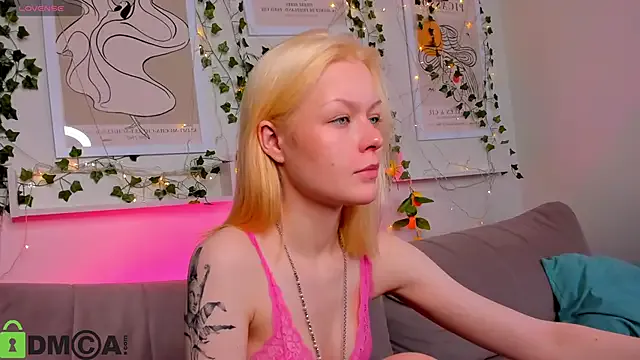 Callista_a from StripChat is Freechat