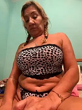 camelia3 from StripChat is Freechat