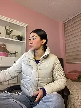 camila1_torres_ from StripChat is Freechat