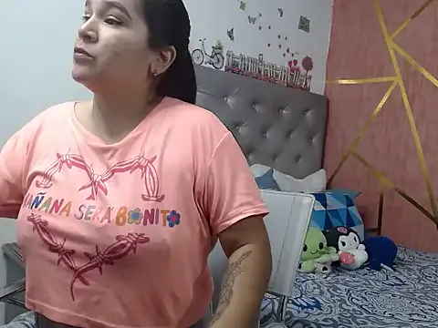 Girls: try live performances with matured performers, from dancing to quirks, in a variety of beautiful sex cams.