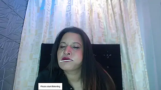 Camille_Sinclair from StripChat is Freechat