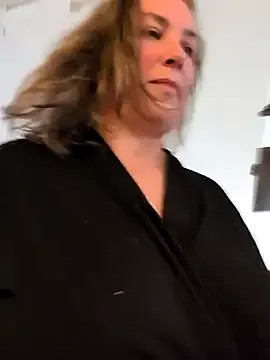 Canadian_BBW from StripChat is Freechat