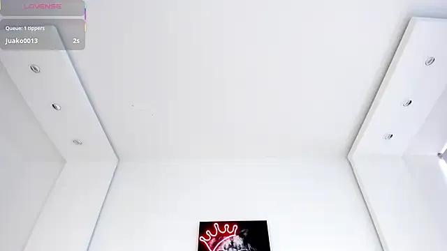 Girls: try live performances with matured performers, from dancing to quirks, in a variety of beautiful sex cams.