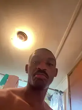 CaramelBrownBBC14 from StripChat is Freechat