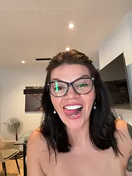 CarlaConnorTV from StripChat