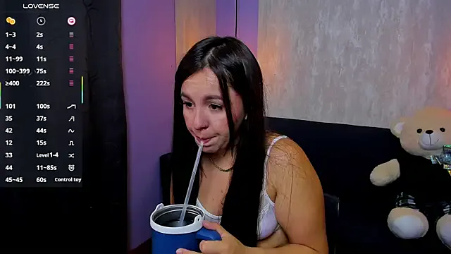 carlota_petite from StripChat is Freechat