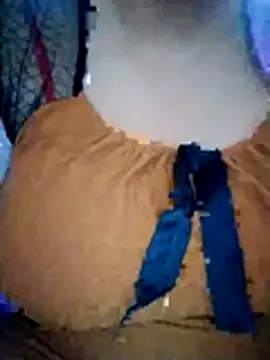 carmelasexy from StripChat is Freechat