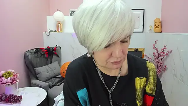 CarmenSoft from StripChat is Freechat