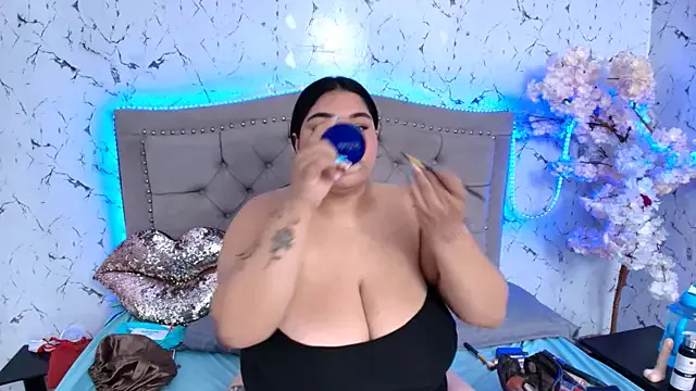 Carolina_Sweet1 from StripChat is Freechat