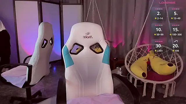 CathyAdams from StripChat is Freechat