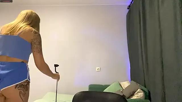 CatrinaShedrick from StripChat is Freechat