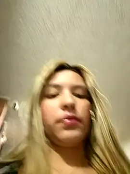 celeste_83 from StripChat is Freechat