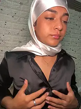 CelestSkyy from StripChat is Freechat