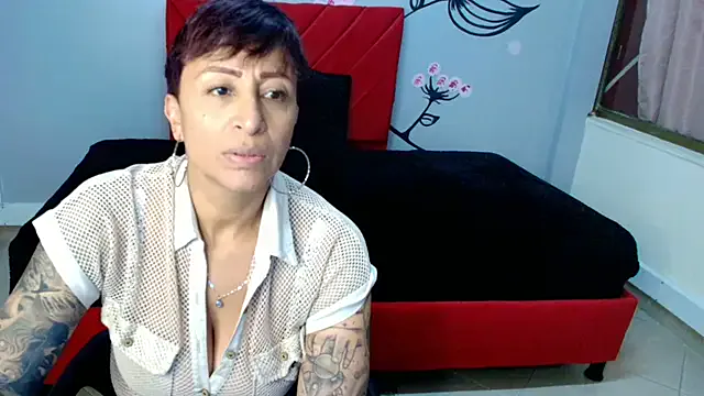 Girls: try live performances with matured performers, from dancing to quirks, in a variety of beautiful sex cams.