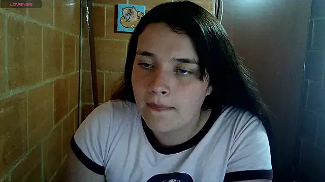 Charlotte_Allen_ from StripChat is Freechat