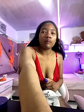 Charlotte_ebony_ from StripChat is Freechat