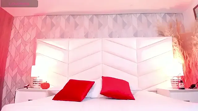 Charlotte_hall_ from StripChat is Freechat