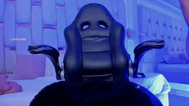 charlotte_line from StripChat is Freechat