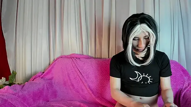 Charlottee_slave from StripChat is Freechat